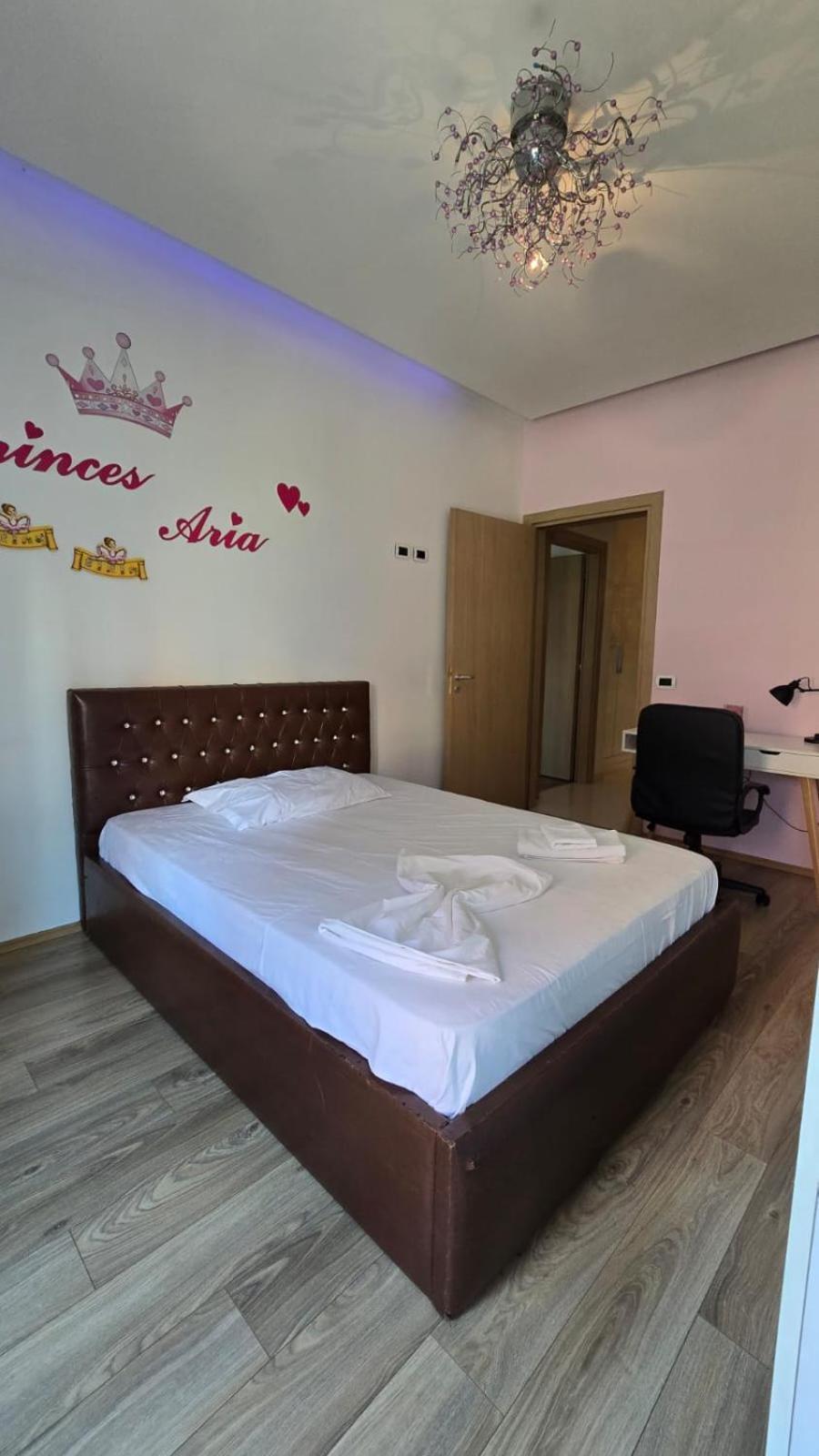 Appartamento Tirent Apartment-spacious 2-bedroom In Delijorgji Tirana