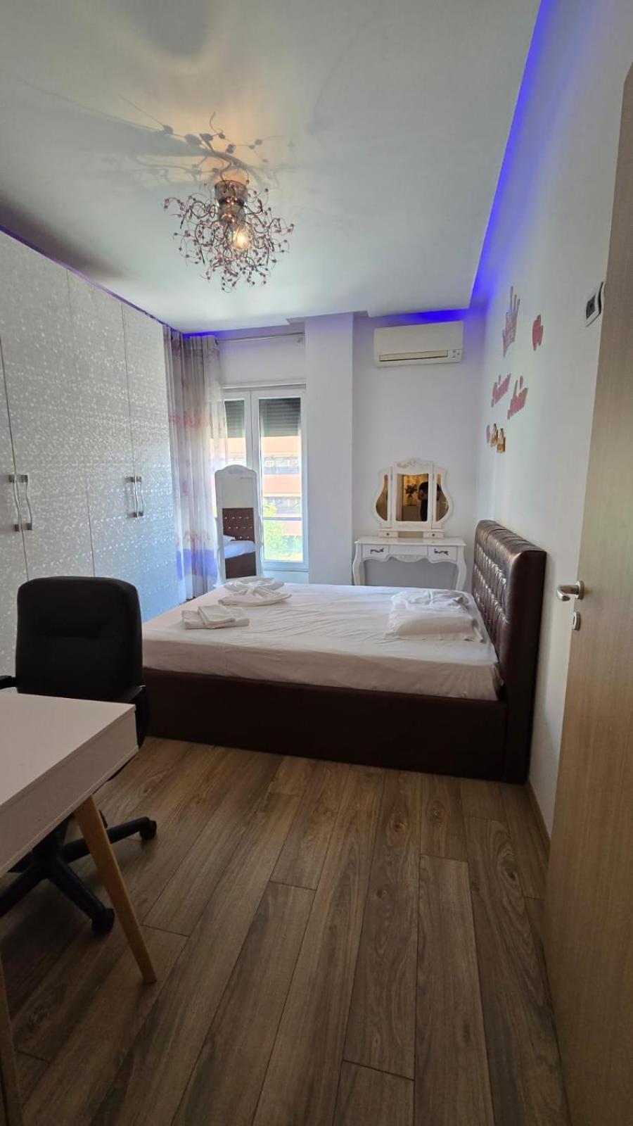 Tirent Apartment-spacious 2-bedroom In Delijorgji *
